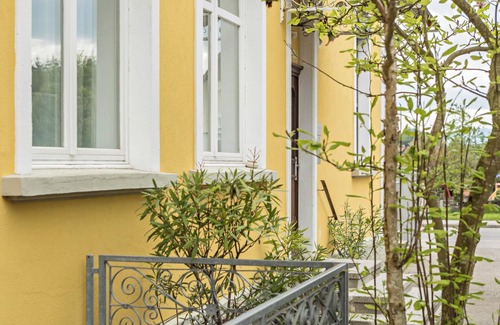 Sigmarszell Apartamento | Elegante apartamento vacacional "Tuna" en villa de edificio antiguo, con vistas a la montaña