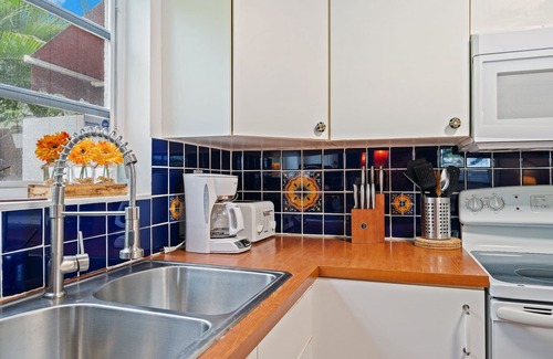 Coral Way Casa | Stylish House by Grove Central. Private Patio BBQ. 5mi Beach