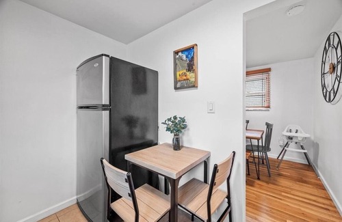 Squirrel Hill South Casa | Stylish House near Frick Park