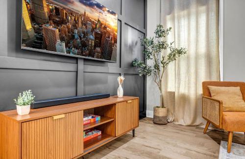 Atlanta Casa | Stylish Modern Boho 4BR Home Near Downtown ATL