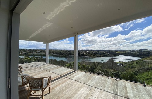 Kerikeri Casa | Stylish modern home with spectacular views, close to town and Bay of Islands.