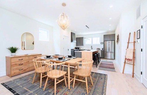 Fall Creek Place Casa | Stylish Oasis: 4BR, Hot Tub, Near Downtown