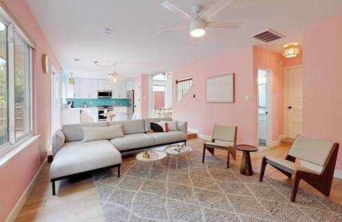 Wells Branch Casa | Stylish Retreat 10 Min to Domain/Q2 Gym &Games