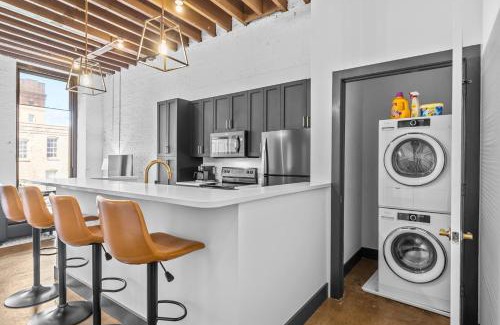 Downtown St. Louis Apartamento | Stylish Riverfront Loft- Gym - Walk to Arch, Casino, Conventions