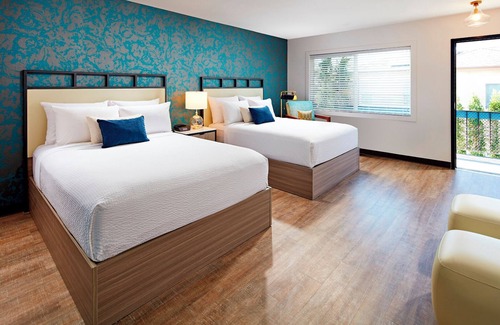 Beach Barber Tract Hotel | Stylish Room with Sunset & Beach Views – Swimming Pool to Unwind!