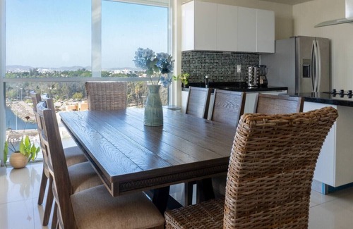 Mazatlán Apartamento | Stylish seaside apartment with stunning ocean view
