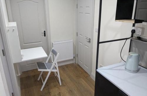 High Wycombe Casa | Stylish Self Contained Unit - High Wycombe