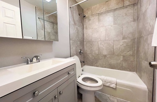 Lake View East Apartamento | Stylish Sleeps 6 1 Free Parking