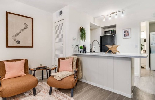 Allandale Apartamento | Stylish Studio in Allandale | 10 mins to Downtown.