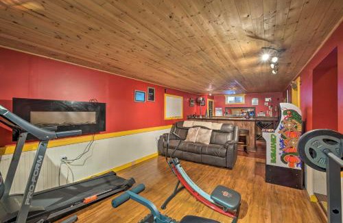 Johnstown Casa | Stylish Suburban Getaway, 10 Miles to Royal Mtn!