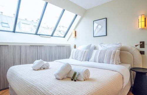 Quartier de la Place-Vendome Apartamento | Stylish Triplex with Amazing Terrace near Louvre