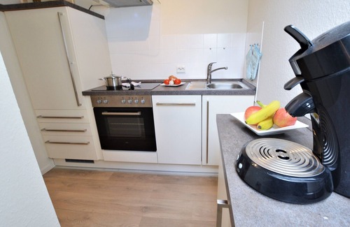Bad Kreuznach Apartamento | Apartamento moderno y luminoso de 1 habitación - balcón, WLAN, TV, cerca del centro de la ciudad