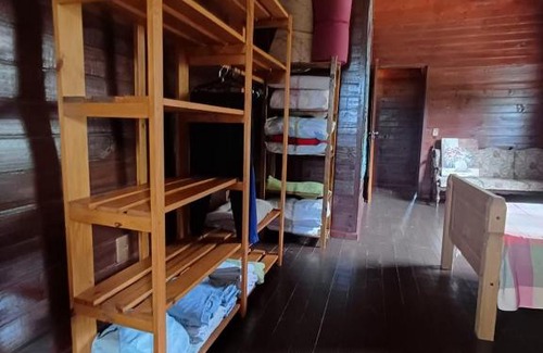 Rio Vermelho Sul Casa | Suíte Ampla em Casa Familiar com acesso a Lagoa