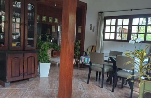 Rio Vermelho Sul Casa | Suíte Ampla em Casa Familiar com acesso a Lagoa