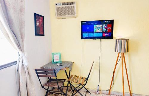 Sao Cristovao Apartamento | Suíte Casal com Ar TV e Frigobar
