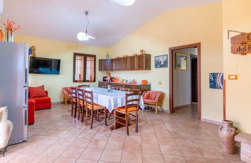 Tertenia Apartamento | Su Castangiu2, first floor in villa with swimming pool and 5-a-side football pit
