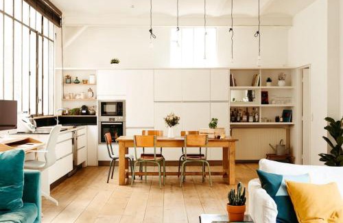 Quartier de la Folie-Mericourt Apartamento | Sublime loft avec verrières sur le Canal St Martin