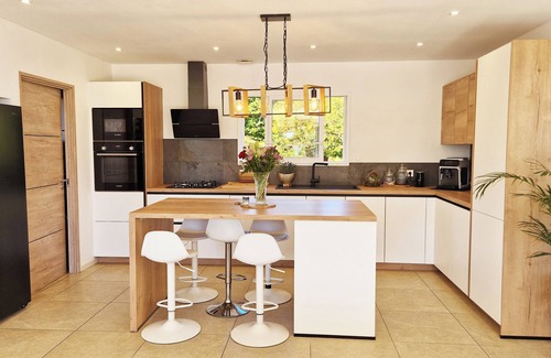 Poggio-Mezzana Villa | SUBLIME villa neuve vue à 360° sur la mer à 10'de Moriani, des plages et rivière