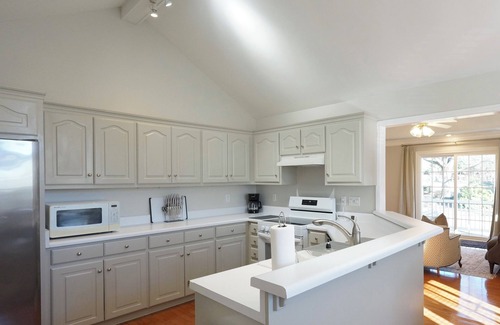 Greer Casa | Suburban Home in Prime Area on Large Quiet Lot- GSP Airport, Greer, Greenville