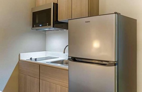 Crabtree Hotel | Suburban Studios Raleigh - Crabtree Valley