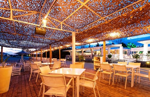 Nea Propontida Alquiler De RV | Sueno Bungalows