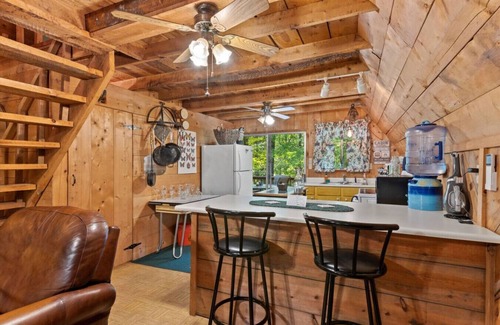 Wellington Apartamento | Sugar Shack - Cave Run Lake OR Red River Gorge KY