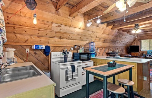 Wellington Apartamento | Sugar Shack - Cave Run Lake OR Red River Gorge KY