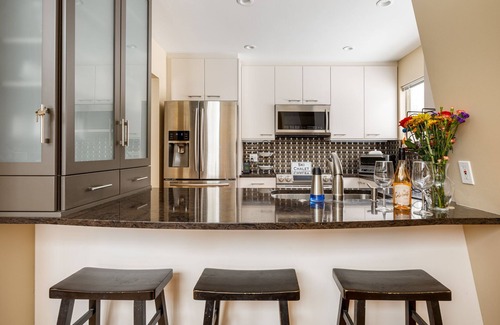 Cedar Casa | 🌿Sugarloaf Chalet Pet Friendly 3BDR + Loft & Hot Tub