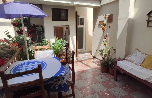 San Blas Apartamento | Suit acogedora en Centro Histórico de Cuenca-Ecuador.