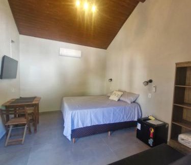 Centro Comercial Apartamento | Suite 02 nova à 450 metros da praia