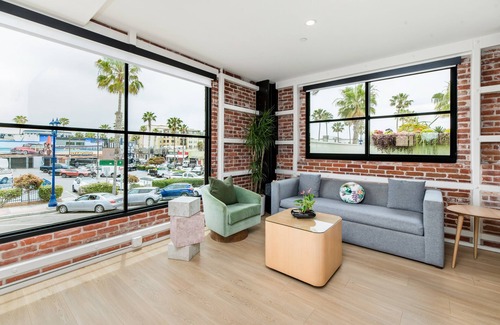 Townsite Hotel | The Brick Boutique Hotel Suite 201