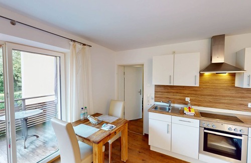 Bad Aibling Apartamento | Suite 3+4/entire 1st floor 3,5 rooms with 2 balconies.