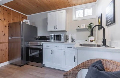 Bluewater Apartamento | Suite 5 - Relax in beautiful Bayfield - 15min from Grand Bend