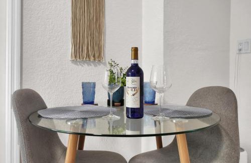 West Little River Apartamento | Suite Azul Miami - Private Guest Suite with Patio, Free Parking, Near Wynwood and Beaches