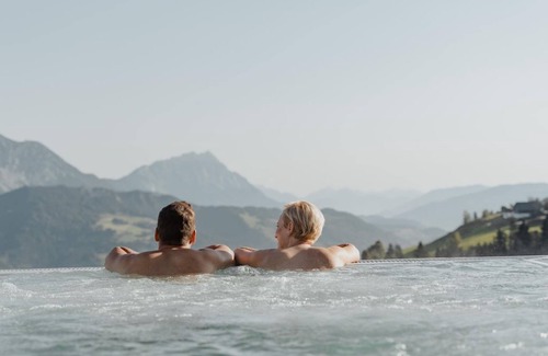 Haus Casa | "Suite Bergsonne" with bathtub, shower, WC (from 7 nights) - Nature and wellness hotel