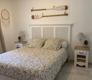 La Londe-les-Maures Cama Y Desayuno | Suite dans un petit paradis