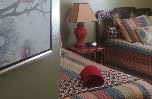 Amherst Apartamento | Suite en el pintoresco distrito histórico; minutos del lago Erie, Oberlin, Cedar Poin