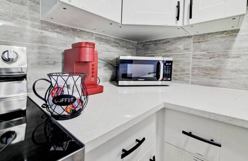 Calgary Alquiler De RV | Suite Life by Nose Hill with Parking Firepit
