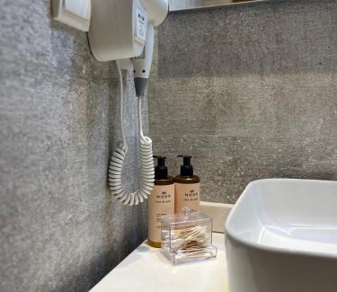 Cite Al Mohammadi Casa | Suite luxueuse avec SDB privative dans une villa avec piscine