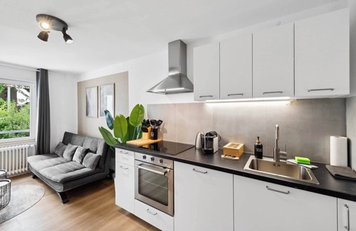 Kaiserslautern Apartamento | Suite M for 3 - Kitchen - Parking
