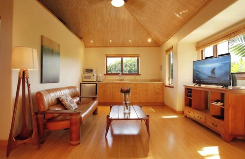 Kuau Apartamento | Suite on North Shore property. Walk to beach & town!