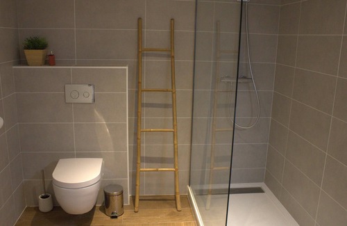 Saint-Cyr-au-Mont-d'Or Casa | Suite-Premium-Baño Privado-Vista a la Piscina-Accès Terrasse