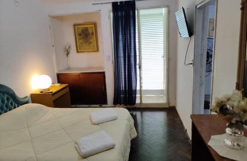 Yerba Buena Apartamento | Suite Pringles 1740 Parking Planta Baja