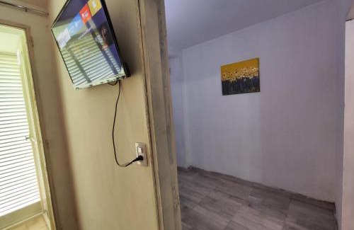 Yerba Buena Apartamento | Suite Pringles 1740 Parking Planta Baja