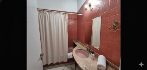 Yerba Buena Apartamento | Suite Pringles 1740 Parking Planta Baja