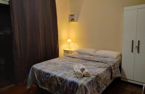 Planalto Casa | Suites Quartos Lindos Sobrado com Piscina no Centro