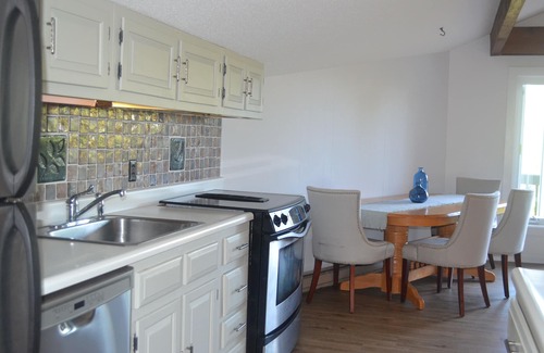 Bromley Mountain Condominio | Summer Adventure Park Trail Side Condo