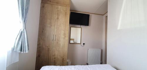 Chapel Saint Leonards Apartamento | Summer Breeze Caravan, PG160 Golden Palm Resort, Skegness