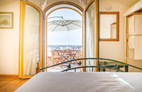 Skaleta Villa | la playa del verano en el país por Skaleta