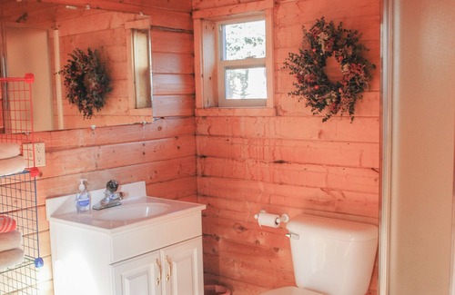 Taos Ski Valley Cabina | Cabaña en las montañas, a 1/2 milla de las pistas, además de sala de juegos y bañera de hidromasaje